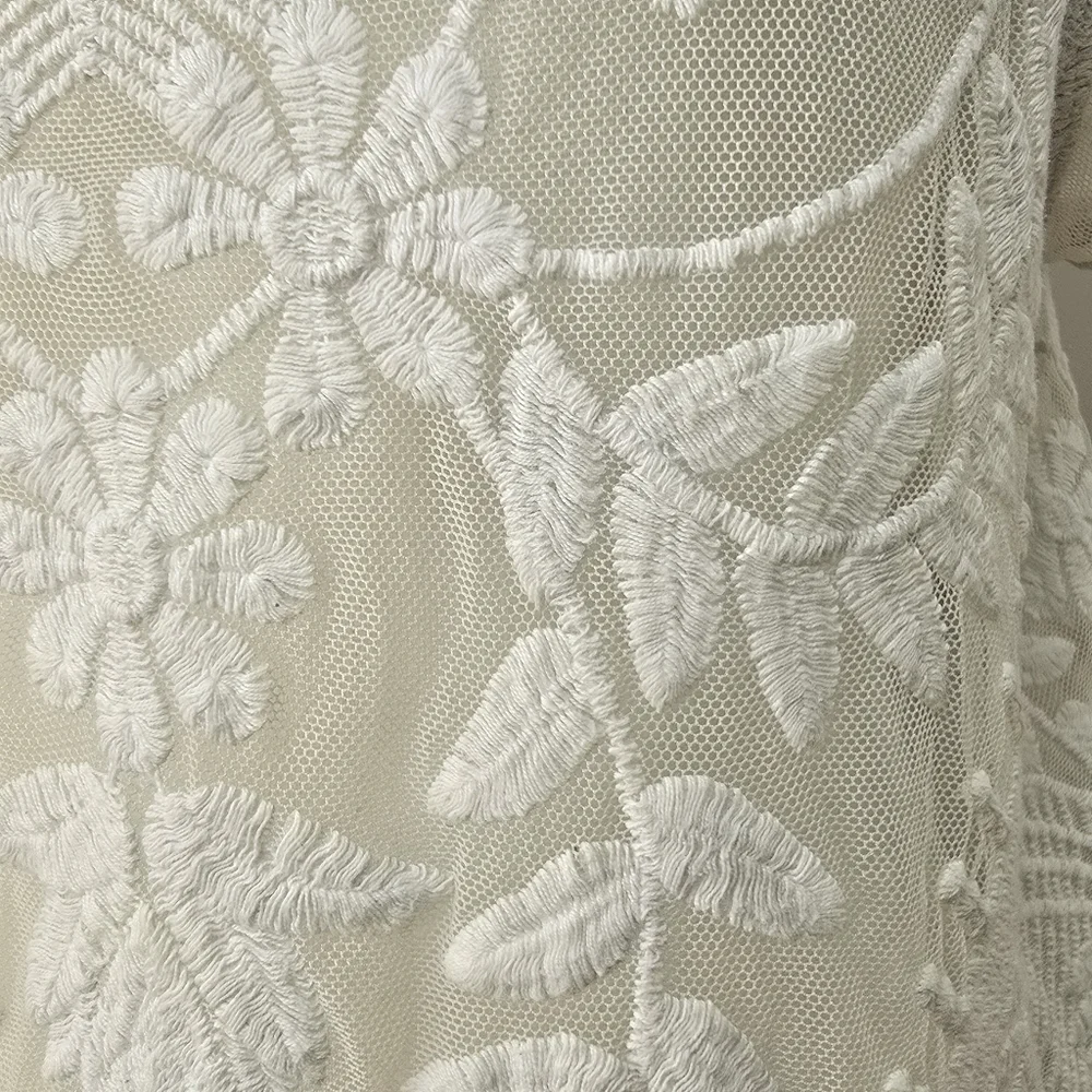 Express Vintage White Lace Sheer Blouse Short Sleeve Floral Mesh Top Women Sz M - Picture 5 of 10